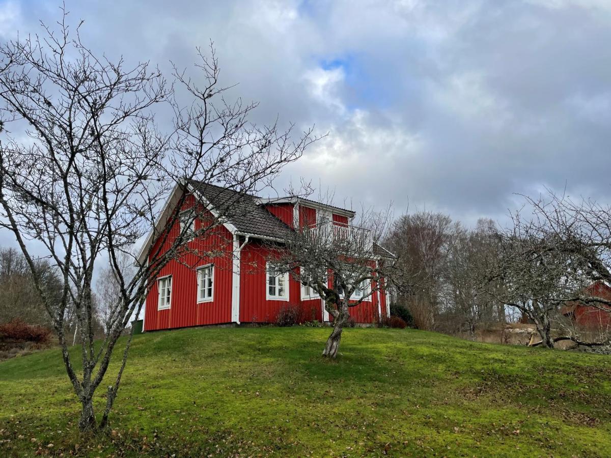 Naturnaera Hus Utanfoer Reftele Naerhet Till Isaberg Och High Chaparral Villa Eksteriør billede